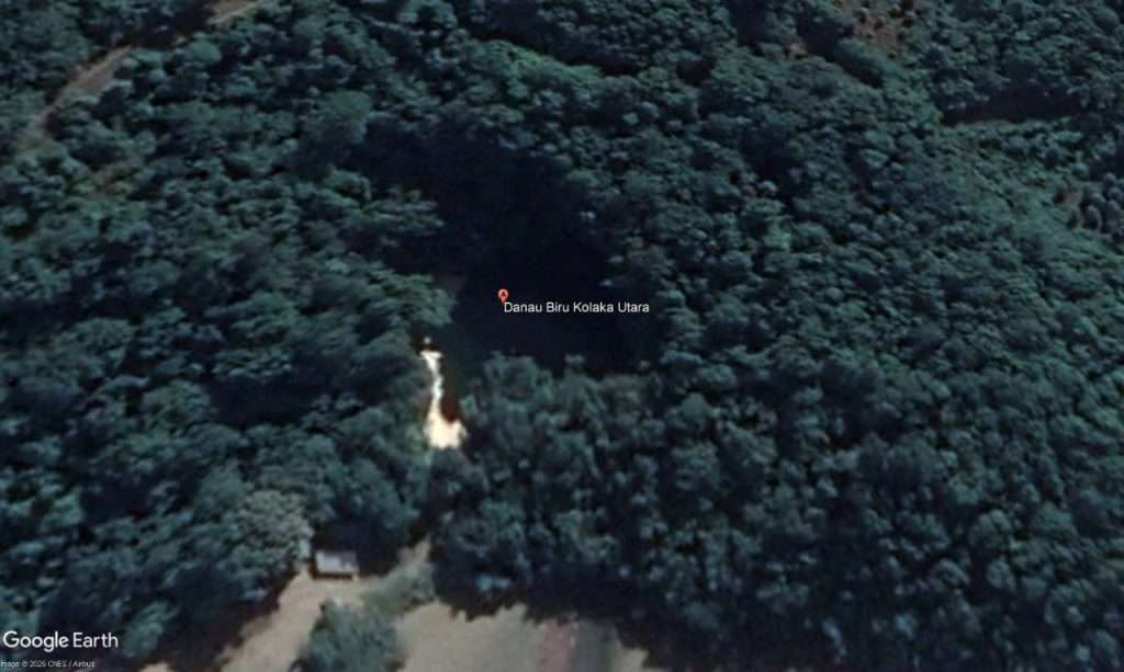 Danau Biru Kolaka dari Citra Satelit Google Earth