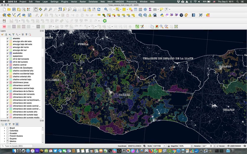 Tampilan antarmuka QGIS dengan hasil peta yang memuat berbagai lapisan data spasial